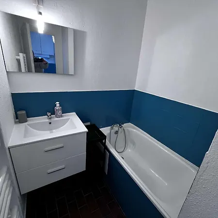 Apartment Calme, Vue Canal, Pres Commerces - Fr-1-702-71 Agde